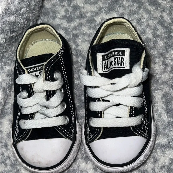 Converse Kids Black and White Sneakers 4 Toddler - Picture 3 of 6